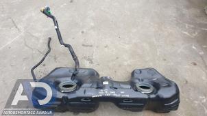 Gebruikte Tank BMW 3 serie Touring (E91) 330Xd 24V Prijs € 74,99 Margeregeling aangeboden door Autodemontage Aandijk