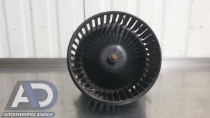 Gebruikte Kachel Ventilatiemotor BMW 2 serie Active Tourer (F45) 220dA xDrive 2.0 TwinPower Turbo 16V Prijs € 49,99 Margeregeling aangeboden door Autodemontage Aandijk