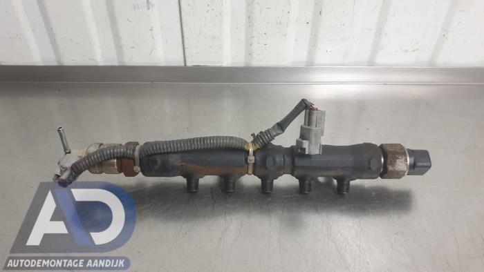 Gebruikte Verstuiver brug Toyota Avensis Wagon (T25/B1E) 2.0 16V D-4D Prijs € 49,99 Margeregeling aangeboden door Autodemontage Aandijk