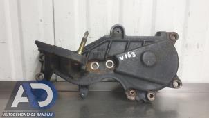 Gebruikte Motorsteun Toyota Avensis Wagon (T25/B1E) 2.0 16V D-4D Prijs € 24,99 Margeregeling aangeboden door Autodemontage Aandijk