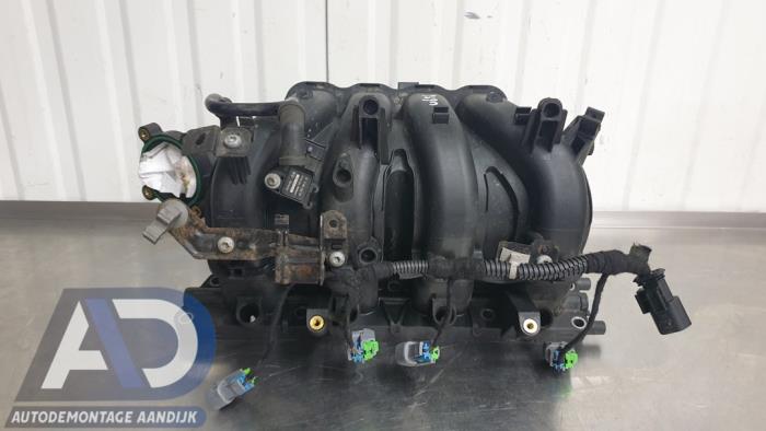 Gebruikte Inlaatspruitstuk Opel Astra J (PC6/PD6/PE6/PF6) 1.6 16V Ecotec Prijs € 199,99 Margeregeling aangeboden door Autodemontage Aandijk