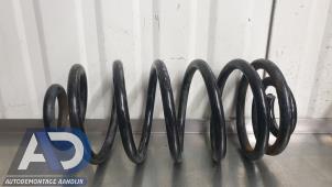 Gebruikte Schroefveer achter Opel Astra J (PC6/PD6/PE6/PF6) 1.6 16V Ecotec Prijs € 14,99 Margeregeling aangeboden door Autodemontage Aandijk