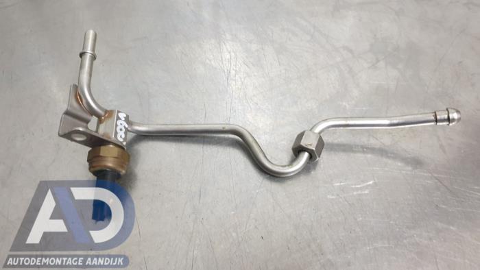 Brandstofdruk sensor van een BMW 1 serie (E87/87N) 118i 16V 2008