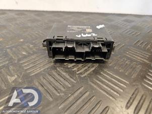 Gebruikte Deur module Ford Puma 1.0 Ti-VCT EcoBoost mHEV 12V Prijs € 19,99 Margeregeling aangeboden door Autodemontage Aandijk