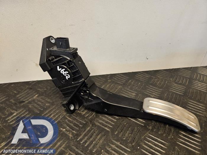 Gaspedaalpositie Sensor van een Ford Puma 1.0 Ti-VCT EcoBoost mHEV 12V 2021