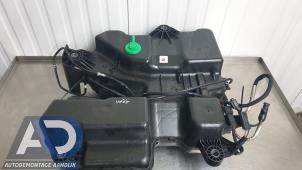 Gebruikte Adblue tank Opel Vivaro 1.5 CDTI 102 Prijs € 604,99 Inclusief btw aangeboden door Autodemontage Aandijk