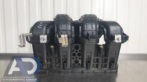 Gebruikte Inlaatspruitstuk Mitsubishi Outlander (GF/GG) 2.0 16V 4x2 Prijs € 199,99 Margeregeling aangeboden door Autodemontage Aandijk