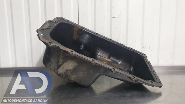 Gebruikte Carterpan BMW 3 serie (E46/4) 316i 16V Prijs € 39,99 Margeregeling aangeboden door Autodemontage Aandijk