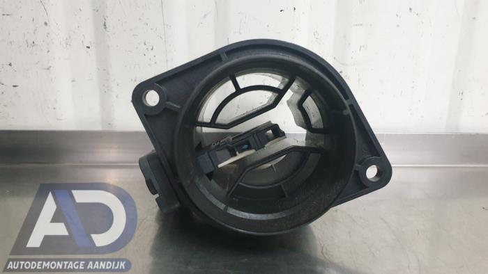 Luchtmassameter van een Volkswagen Polo V (6R) 1.4 TDI 12V 90 2017