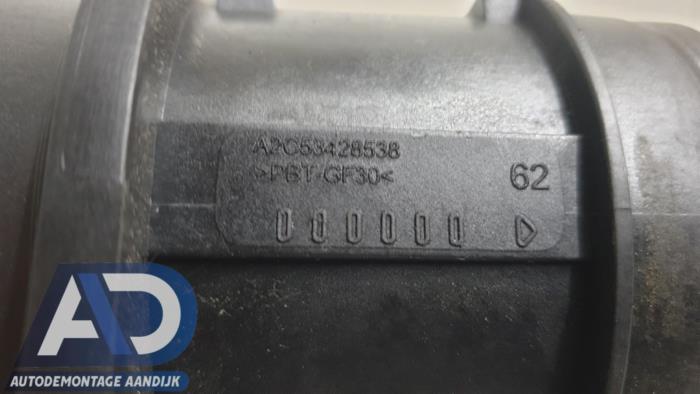 Luchtmassameter van een Volkswagen Polo V (6R) 1.4 TDI 12V 90 2017