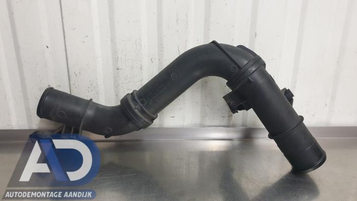 Gebruikte Intercooler Buis Opel Vivaro 1.6 CDTI 90 Prijs € 72,59 Inclusief btw aangeboden door Autodemontage Aandijk