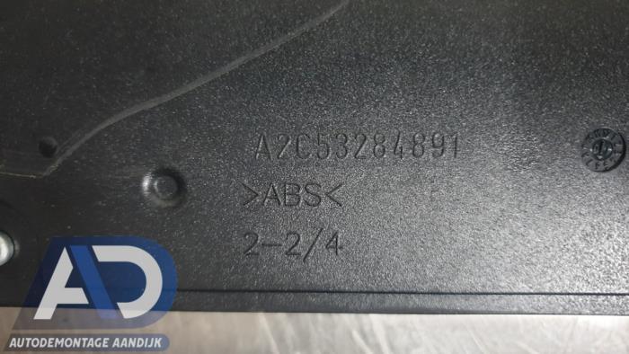 Computer Body Control van een Renault Scénic III (JZ) 2.0 dCi 16V Autom. 2011