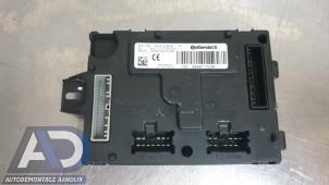 Gebruikte Bodycontrol Module Renault Clio IV (5R) 0.9 Energy TCE 90 12V Prijs € 49,99 Margeregeling aangeboden door Autodemontage Aandijk