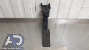 Gebruikte Sensor Gaspedaalpositie Renault Clio IV (5R) 0.9 Energy TCE 90 12V Prijs € 19,99 Margeregeling aangeboden door Autodemontage Aandijk
