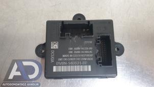 Gebruikte Deur module Ford Focus 3 1.6 EcoBoost 16V Prijs € 19,99 Margeregeling aangeboden door Autodemontage Aandijk