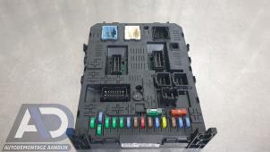 Gebruikte Zekeringkast Peugeot 3008 I (0U/HU) 1.6 VTI 16V Prijs € 74,99 Margeregeling aangeboden door Autodemontage Aandijk