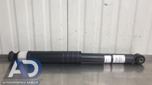 Gebruikte Schokdemper rechts-achter Renault Clio IV (5R) 0.9 Energy TCE 90 12V Prijs € 19,99 Margeregeling aangeboden door Autodemontage Aandijk