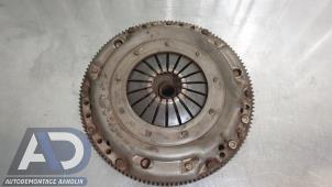 Gebruikte Vliegwiel dubbele massa Volkswagen Caddy III (2KA,2KH,2CA,2CH) 1.6 TDI 16V Prijs € 124,99 Margeregeling aangeboden door Autodemontage Aandijk