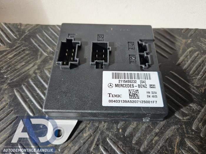 Gebruikte Comfort Module Mercedes E Combi (S211) 3.0 E-280 CDI V6 24V Prijs € 24,99 Margeregeling aangeboden door Autodemontage Aandijk