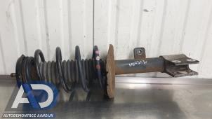 Gebruikte Voorpoot links Peugeot 308 (4A/C) 1.6 VTI 16V Prijs € 34,99 Margeregeling aangeboden door Autodemontage Aandijk