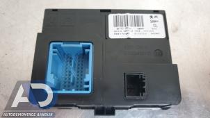 Gebruikte Computer Kachel Opel Vivaro 1.5 CDTI 102 Prijs € 30,24 Inclusief btw aangeboden door Autodemontage Aandijk