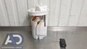 Gebruikte Tank element Pomp Ford Puma 1.0 Ti-VCT EcoBoost mHEV 12V Prijs € 74,99 Margeregeling aangeboden door Autodemontage Aandijk