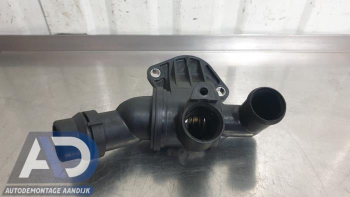 Gebruikte Thermostaathuis Audi TT (8J3) 2.0 TFSI 16V Prijs € 19,99 Margeregeling aangeboden door Autodemontage Aandijk