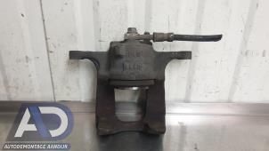 Gebruikte Remklauw (Tang) rechts-voor Ford Puma 1.0 Ti-VCT EcoBoost mHEV 12V Prijs € 49,99 Margeregeling aangeboden door Autodemontage Aandijk