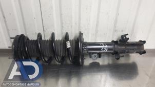 Gebruikte Veerpoot rechts-voor Ford Puma 1.0 Ti-VCT EcoBoost mHEV 12V Prijs € 174,99 Margeregeling aangeboden door Autodemontage Aandijk