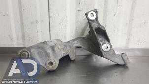 Gebruikte Steun (diversen) Opel Vivaro 1.6 CDTI 90 Prijs € 48,39 Inclusief btw aangeboden door Autodemontage Aandijk