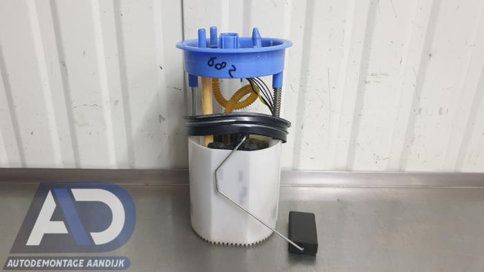 Gebruikte Tank element Pomp Skoda Fabia II (5J) 1.2 TSI Prijs € 24,99 Margeregeling aangeboden door Autodemontage Aandijk