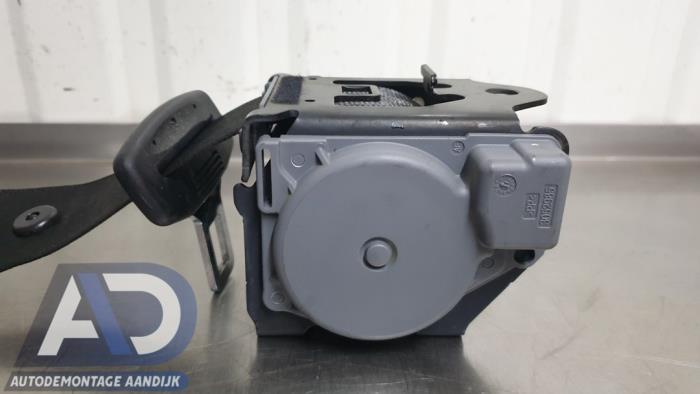 Veiligheidsgordel links-achter van een Audi A1 (8X1/8XK) 1.6 TDI 16V 2012