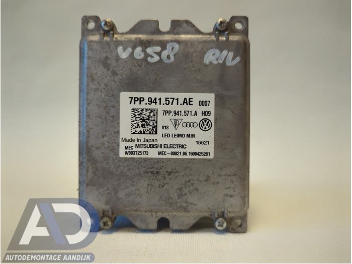 Gebruikte Module LED koplamp Volkswagen Polo V (6R) 1.8 GTI 16V Prijs € 74,99 Margeregeling aangeboden door Autodemontage Aandijk