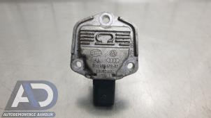 Gebruikte Oliepeil sensor Volkswagen Transporter/Caravelle T5 2.5 TDi PF Prijs € 19,99 Margeregeling aangeboden door Autodemontage Aandijk