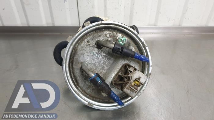 Gebruikte Tank element Pomp Opel Vectra B (36) 1.6 16V Ecotec Prijs € 29,99 Margeregeling aangeboden door Autodemontage Aandijk