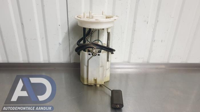Gebruikte Tank element Pomp Volkswagen Golf VI (5K1) 1.4 16V Prijs € 69,99 Margeregeling aangeboden door Autodemontage Aandijk