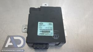 Gebruikte Computer Body Control Kia Sorento I (JC) 2.5 CRDi 16V Prijs € 24,99 Margeregeling aangeboden door Autodemontage Aandijk