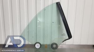 Gebruikte Ruit Driehoek rechts-achter BMW 1 serie (E88) 120i 16V Prijs € 49,99 Margeregeling aangeboden door Autodemontage Aandijk