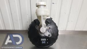 Gebruikte Rembooster Mitsubishi Space Star (A0) 1.0 12V Prijs € 74,99 Margeregeling aangeboden door Autodemontage Aandijk