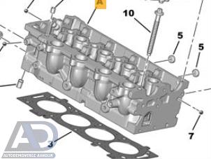 Gebruikte Cilinderkop Citroen C4 Coupé (LA) 2.0 HDi 16V Prijs € 174,99 Margeregeling aangeboden door Autodemontage Aandijk