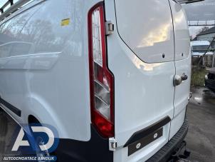 Gebruikte Achterlicht links Ford Transit Custom 2.2 TDCi 16V Prijs € 99,99 Margeregeling aangeboden door Autodemontage Aandijk