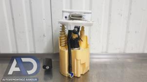 Gebruikte Tank element Pomp Dacia Sandero II 1.5 dCi 85 Prijs € 99,99 Margeregeling aangeboden door Autodemontage Aandijk