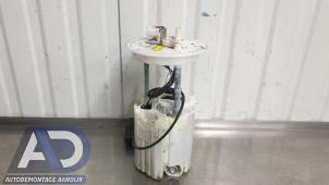 Gebruikte Tank element Pomp Opel Karl 1.0 12V Prijs € 49,99 Margeregeling aangeboden door Autodemontage Aandijk