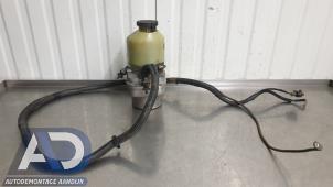 Gebruikte Servopomp Opel Zafira (M75) 1.8 16V Ecotec Prijs € 99,99 Margeregeling aangeboden door Autodemontage Aandijk