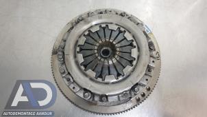 Gebruikte Vliegwiel Opel Karl 1.0 12V Prijs € 124,99 Margeregeling aangeboden door Autodemontage Aandijk