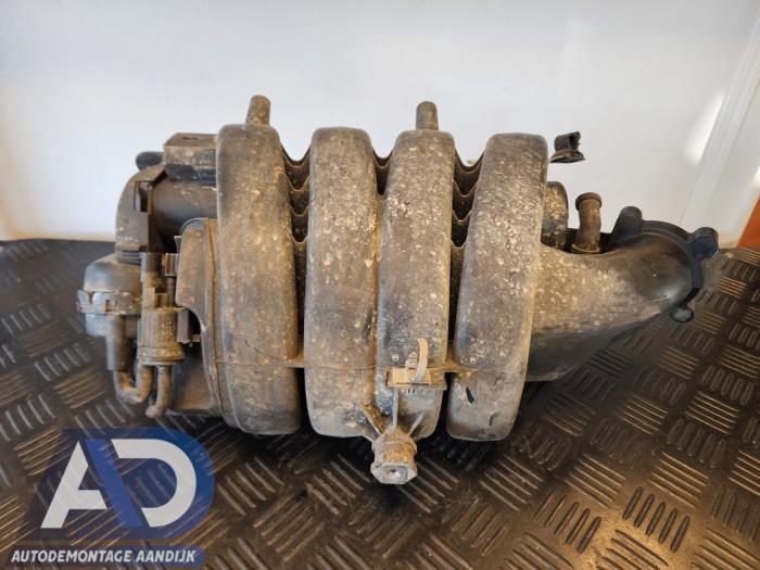 Gebruikte Spruitstuk Inlaat Opel Zafira (M75) 1.8 16V Ecotec Prijs € 49,99 Margeregeling aangeboden door Autodemontage Aandijk