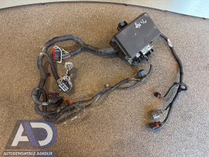 Gebruikte Zekeringkast Ford Transit Custom 2.2 TDCi 16V Prijs € 174,99 Margeregeling aangeboden door Autodemontage Aandijk