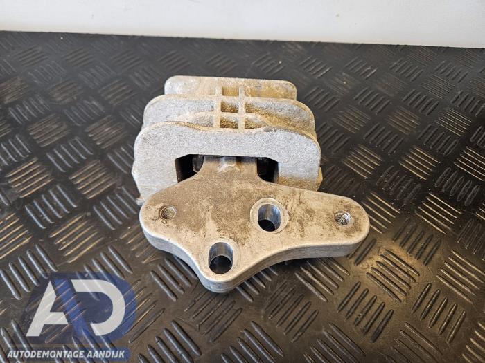 Gebruikte Versnellingsbak Steun Ford Transit Custom 2.2 TDCi 16V Prijs € 39,99 Margeregeling aangeboden door Autodemontage Aandijk