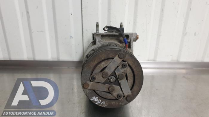 Aircopomp van een Ford Transit Custom 2.2 TDCi 16V 2015