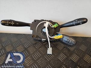 Gebruikte Combischakelaar Stuurkolom Peugeot 307 SW (3H) 1.6 HDiF 110 16V Prijs € 149,99 Margeregeling aangeboden door Autodemontage Aandijk